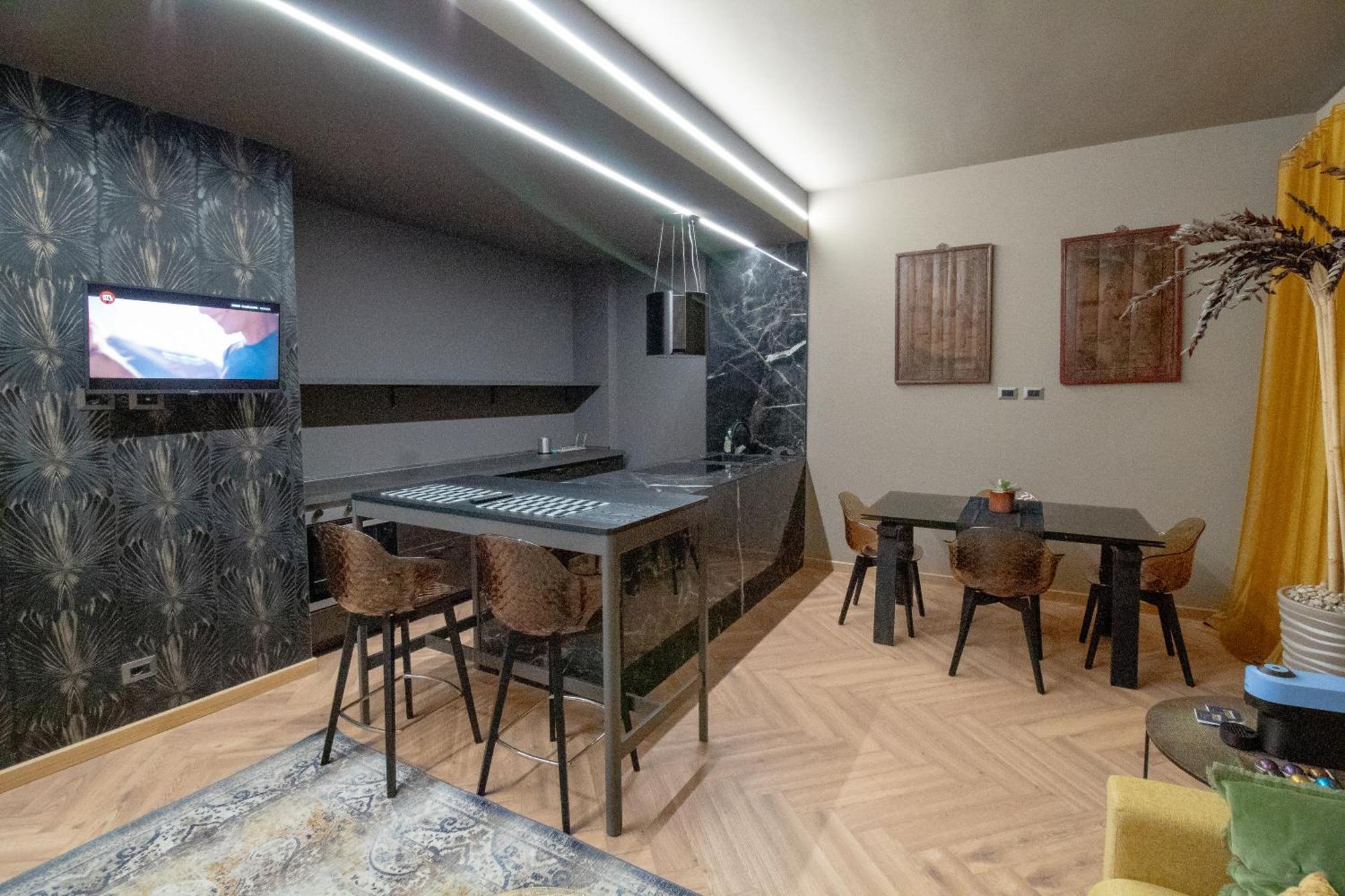 Ferienwohnung Luxury Museo Egizio - Esclusivo Trilocale In Pieno Centro - Free Wifi Turin Exterior foto